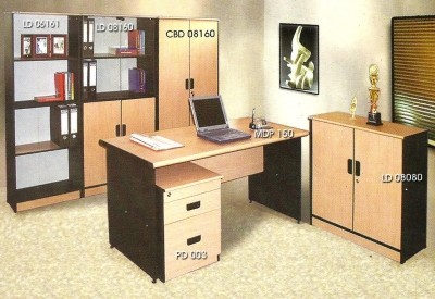 Meja kantor Daiko MDP 150 Beech Series