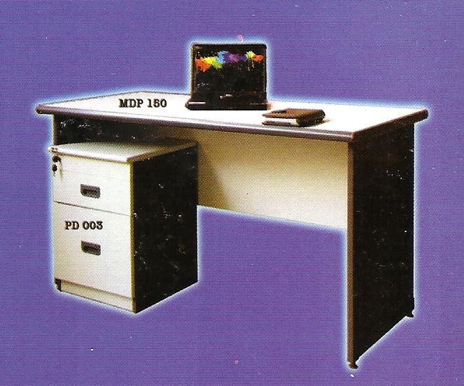 Meja Kantor Daiko MDP 150