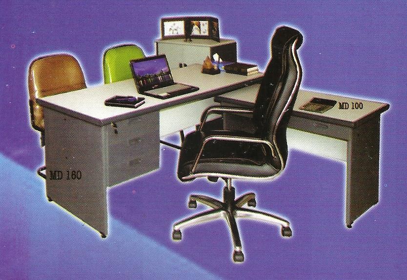 Meja Kantor Daiko MD 160 + MD 100