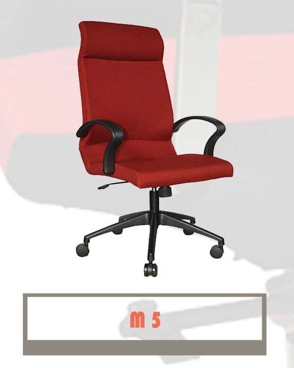 Kursi Kantor Staff CARRERA M 5